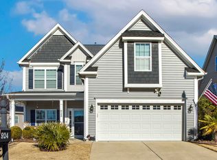 924 Sequoia Ridge Dr, Fuquay Varina, NC 27526