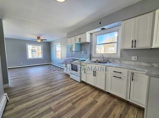 624 Sabattus St #2R, Lewiston, ME 04240