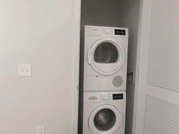 162 8th Street image 8 of 29