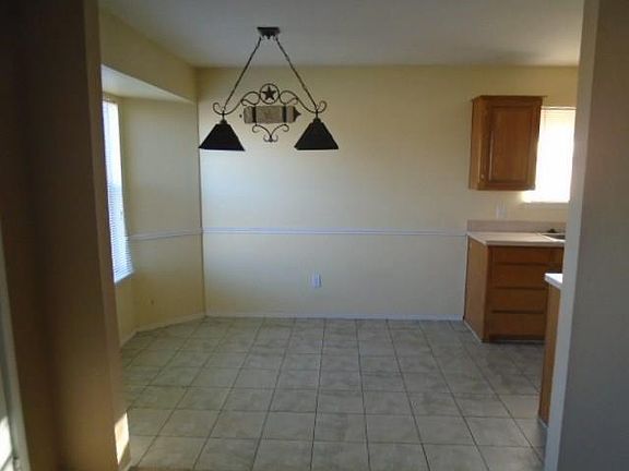 2nd image of 3817 Duke Ln