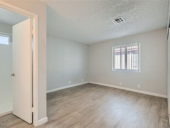 3rd image of 3700 Snorkel Cir Unit 3