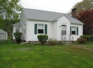 68 Old Colchester Rd, Quaker Hill, CT 06375