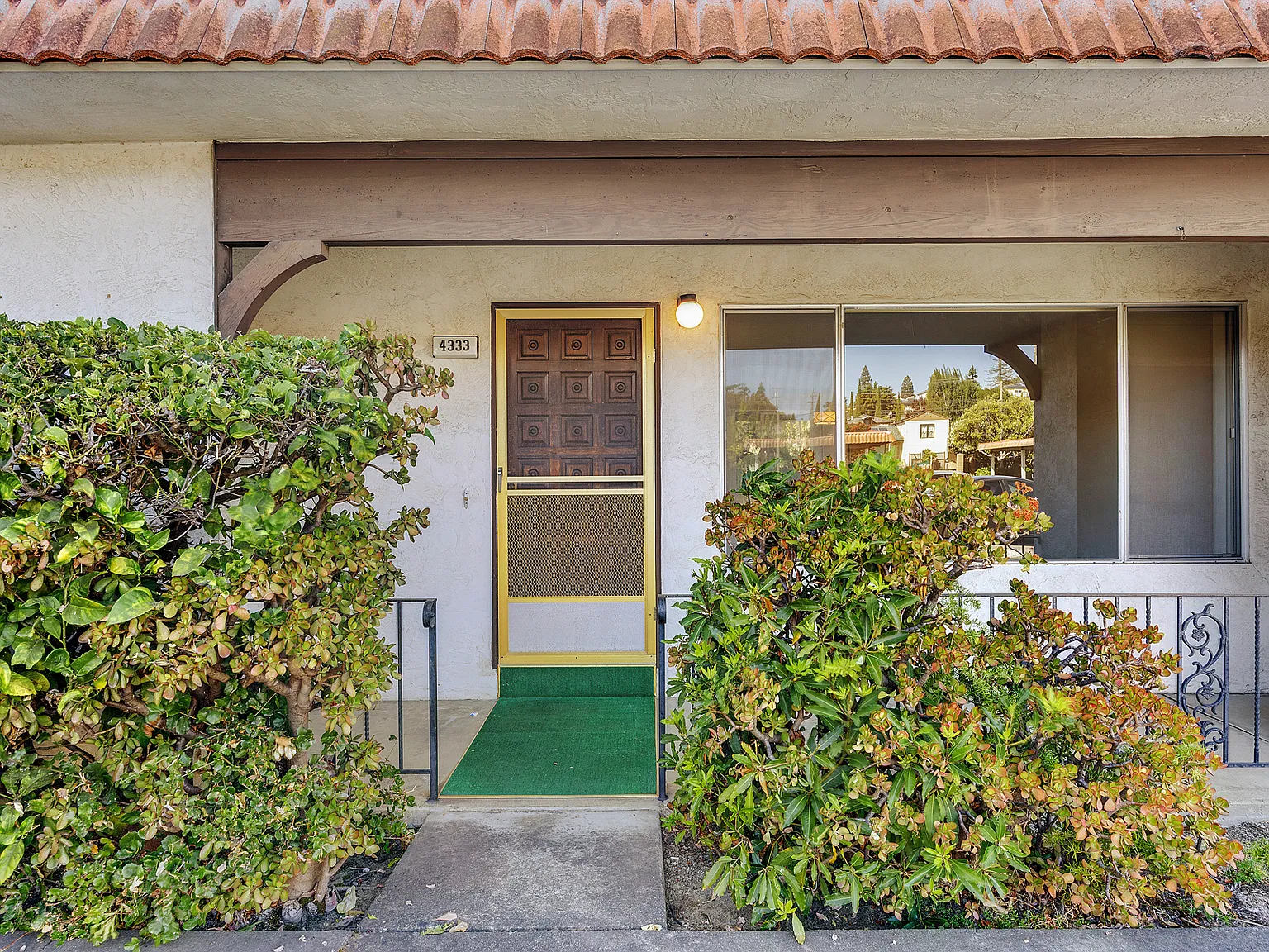 2 bed, 1.5 bath, $2,750 — Photo 2