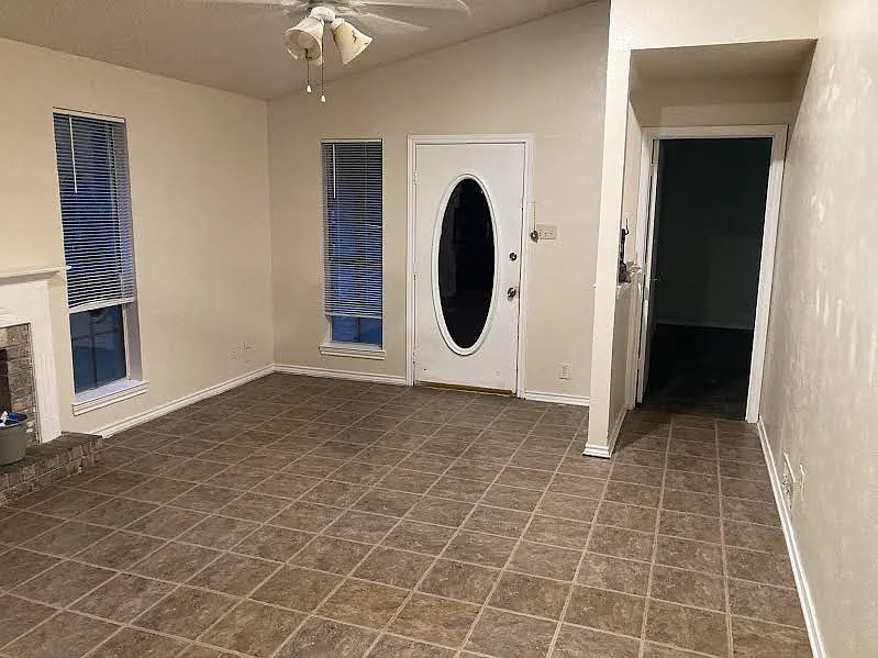 3 bed, 1092 sqft, $1,850 — Photo 4
