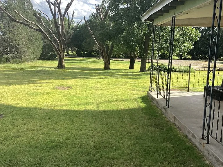 1520 S Industrial Dr — Photo 17