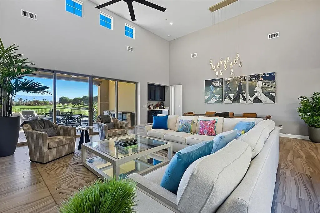 4 bed, 4.5 bath, 3451 sqft, $12,000 — Photo 3
