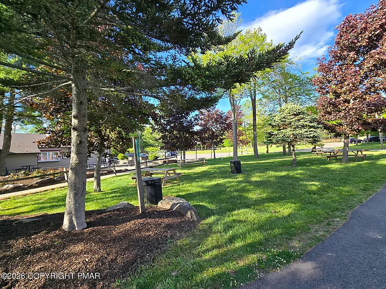 838 Country Place Dr — Photo 34