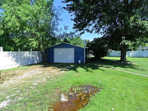 5th image of 2813 W Lakeview Dr