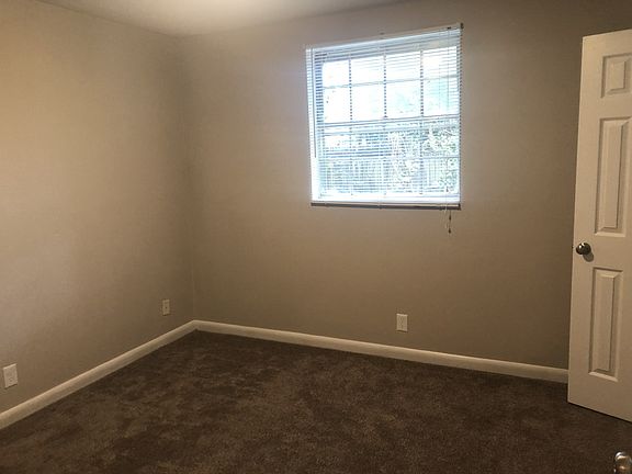 2nd image of 1722 Coker Ave APT 11