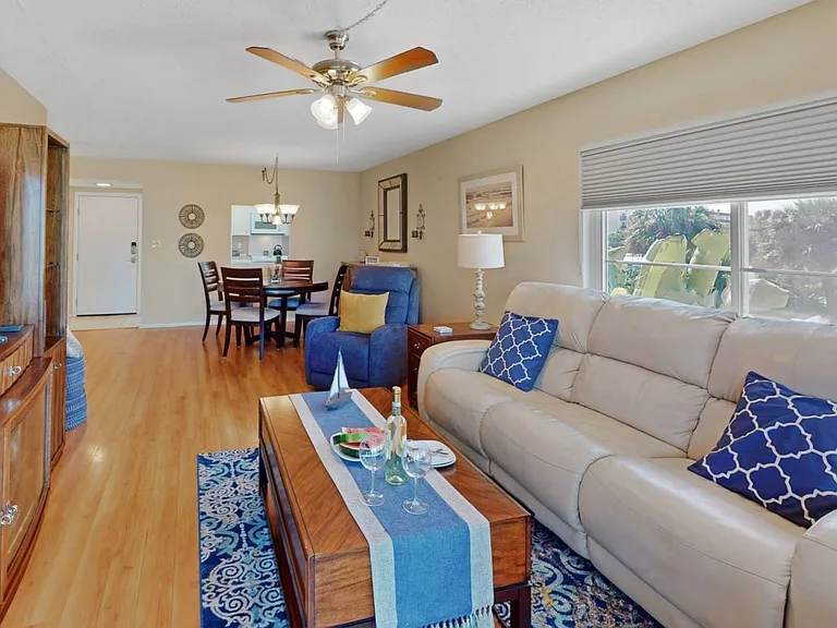 1215 S Portofino Dr #D301 — Photo 10
