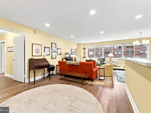 1900 John F Kennedy Blvd APT 1313, Philadelphia, PA 19103