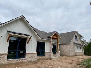 3754 Maricopa Ln, College Station, TX 77845