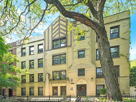 2nd image of 2128 N Hudson Ave APT 102