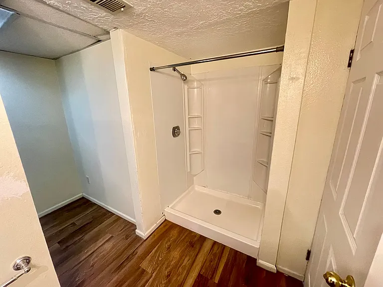1907 Buena Vista Pl — Photo 24