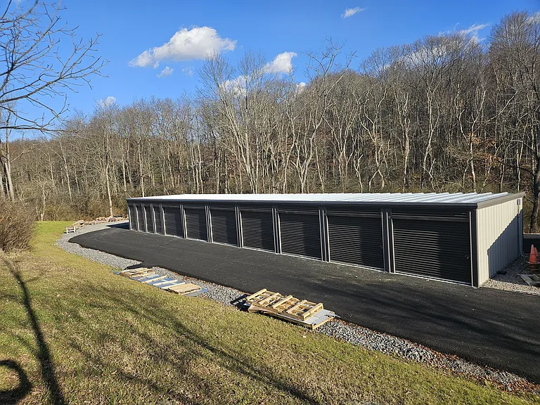 Hampshire Estates Apartments and Self Storage — Photo 34