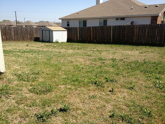 4th image of 1523 Bent Oak Dr