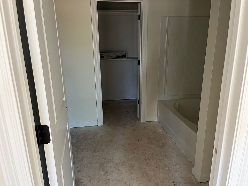 2nd image of 41303 Jolane Dr