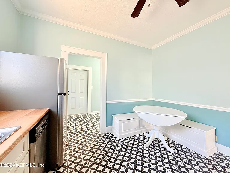 4530 Astral St — Photo 6