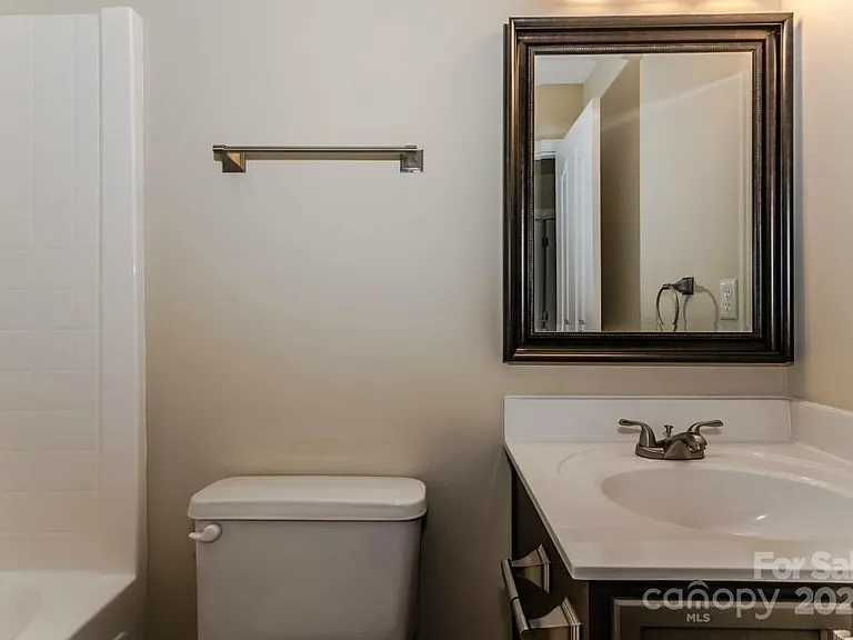 8805 Gerren Ct — Photo 22