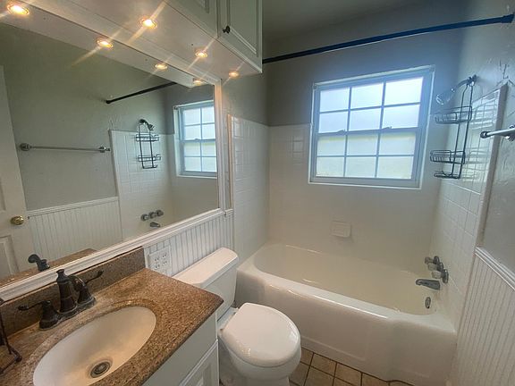 4th image of 280 39th Ave NE