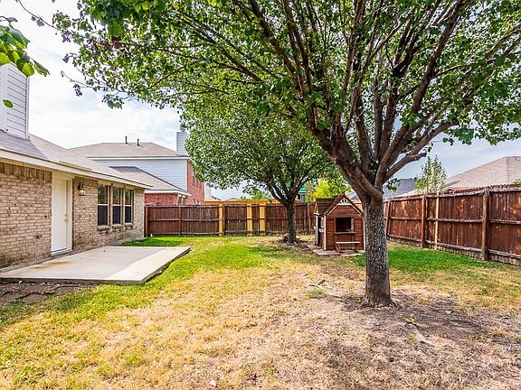 2nd image of 2029 Lake Fork Ln