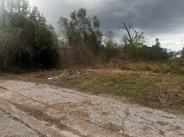 1814 Chase St, Houston, TX 77026