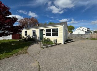 40 Rose Dr, Pawtucket, RI 02861