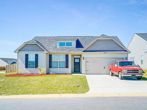 3rd image of 8109 Cozy Knoll