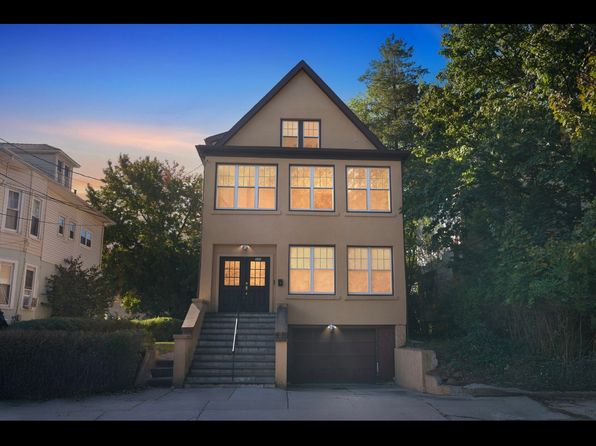 234 E 240th St APT 1