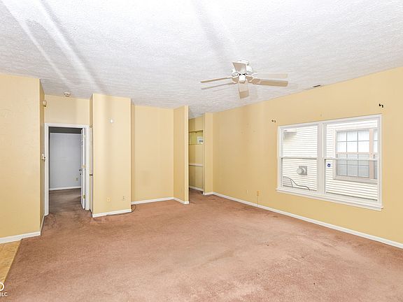5th image of 7128 Eagle Cove Dr