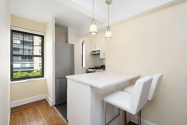 Rented by Keller Williams NYC | media 17