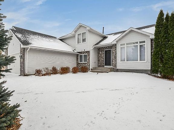 3rd image of 8700 Queens Gdns