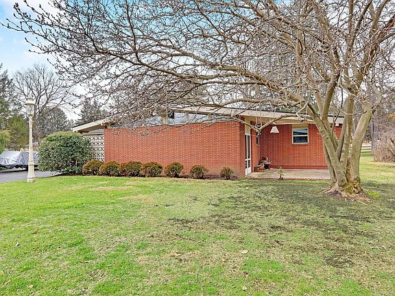 2nd image of 517 Kenwell Dr