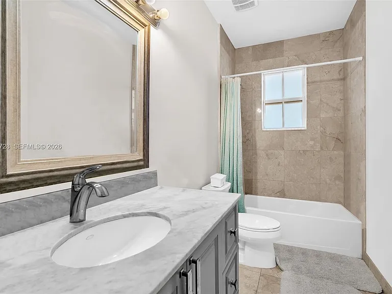 3545 Forest View Cir — Photo 6