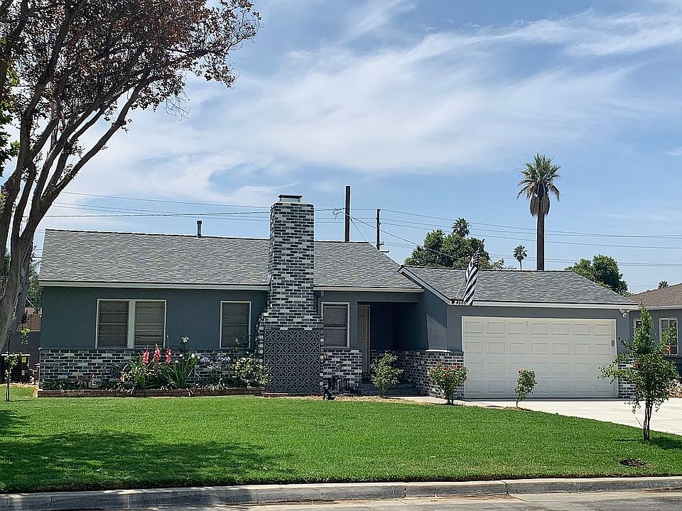 2nd image of 4686 Gardena Dr