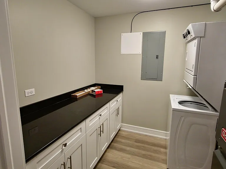 1154 W Grand Ave #2 — Photo 18