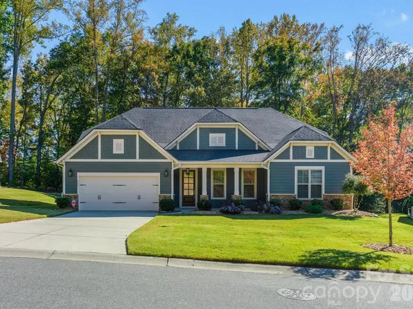 260 Broadleaf Dr, Denver, NC 28037