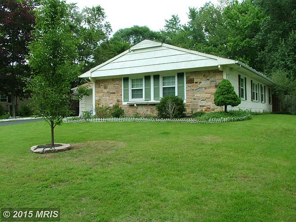 4th image of 3917 Yarmouth Ln
