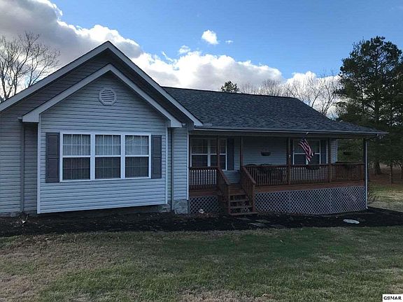 3rd image of 319 White Oak Dr