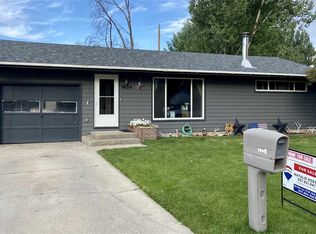 1604 Culbertson Ave, Worland, WY 82401