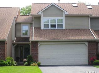 87 Montpelier Cir, Rochester, NY 14618