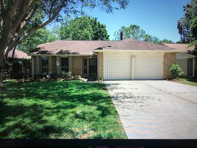 308 Indian Meadow Dr, League City, TX, 77573