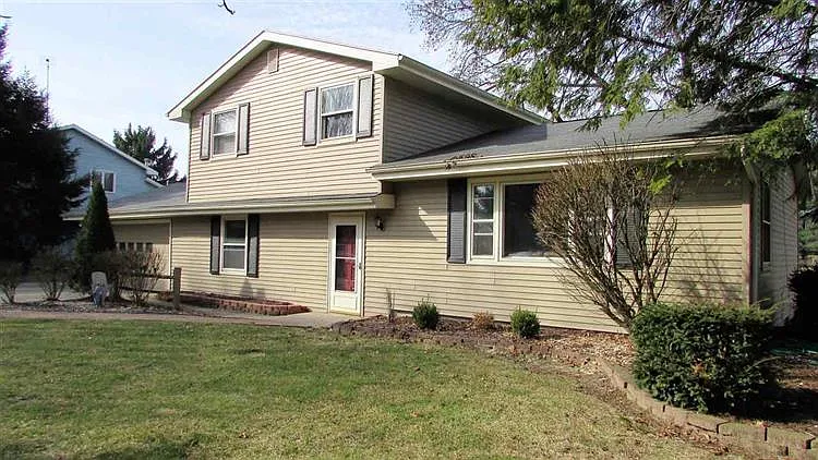 51985 Bittersweet Rd photo 1