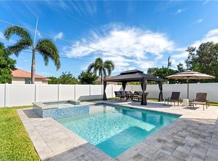 543 107th Ave N, Naples, FL 34108