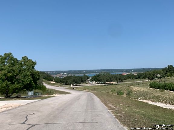 4th image of 189 Oak Shores Dr