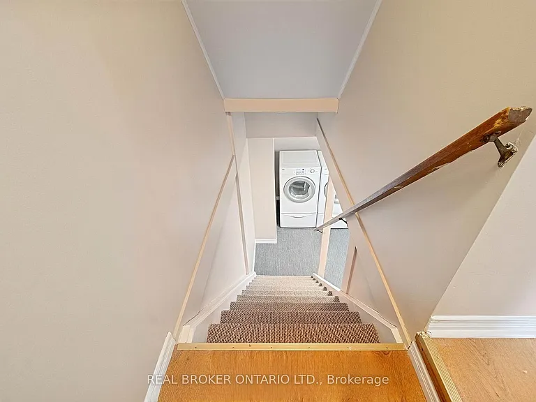 18 Julie Dr — Photo 17