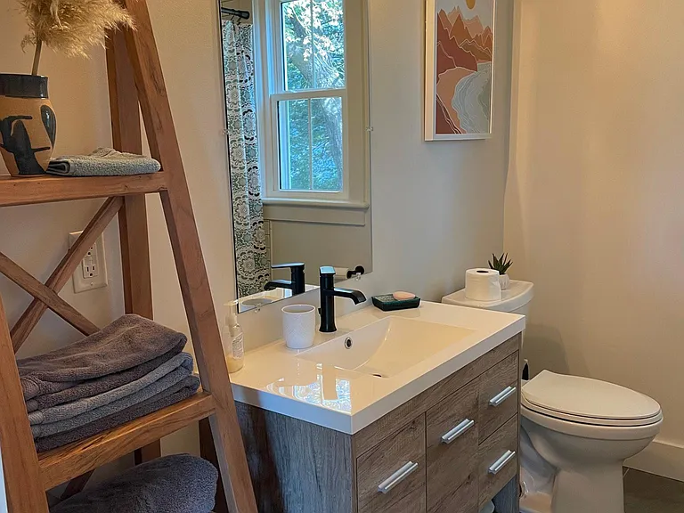 5645 Brownsville Rd — Photo 11