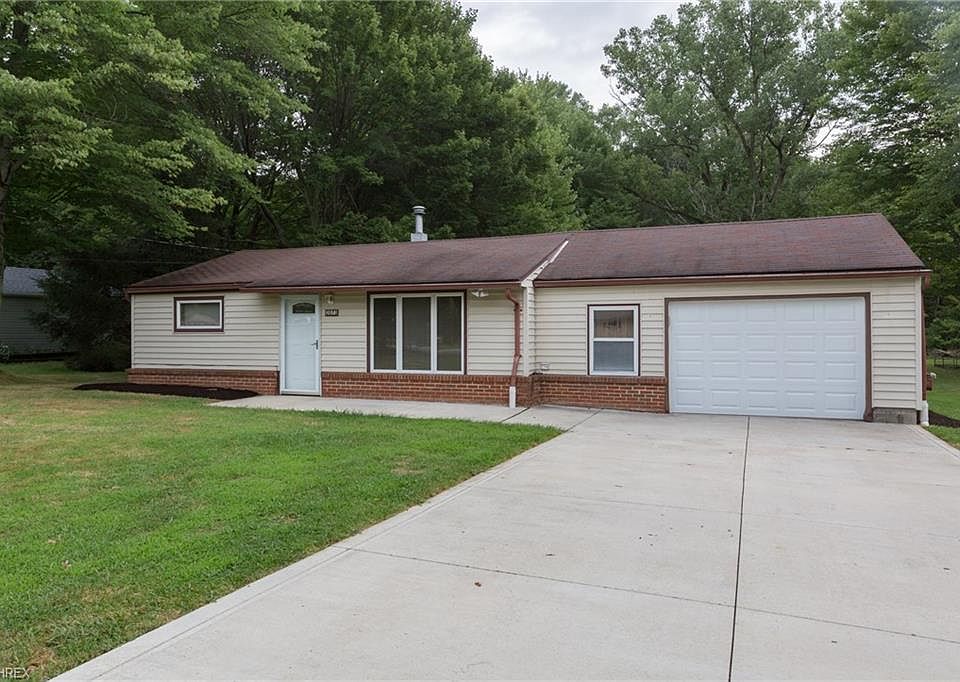 1st image of 2073 Samuel Dr