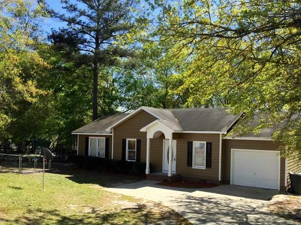 6560 Applewhite Rd, Fayetteville, NC 28304