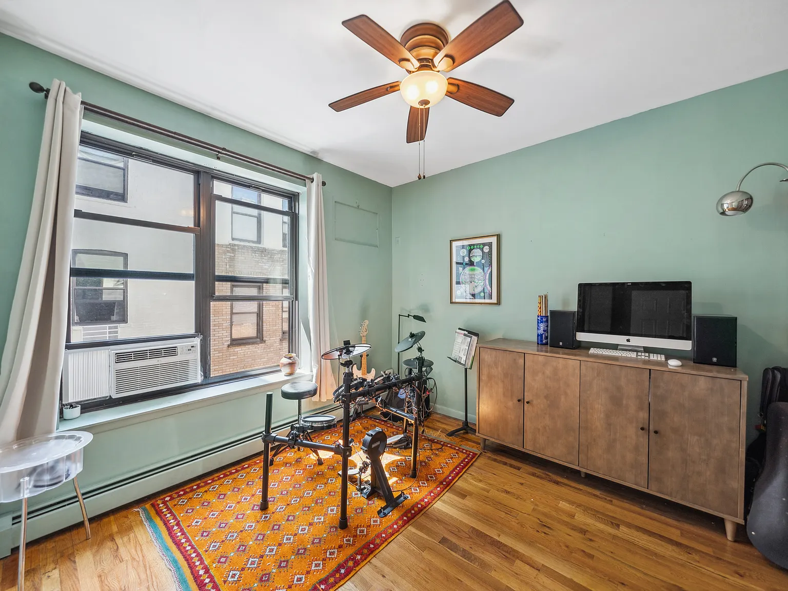 115 Eastern Parkway — Photo 4